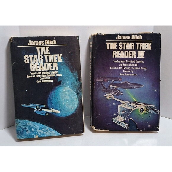VINTAGE 1970’S THE STAR TREK READER VOLUMES 1 & 4 HARDCOVER LOT W DUST JACKETS - Picture 1 of 9